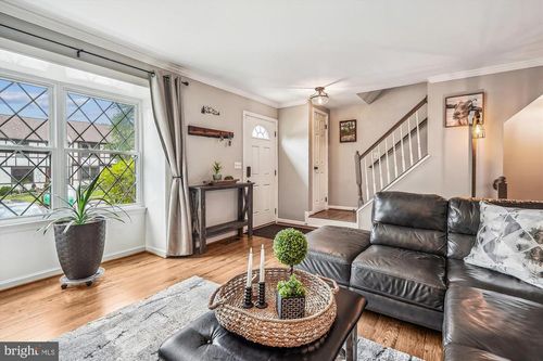 4 Millard Ct, STERLING, VA, 20165-6017 | Card Image