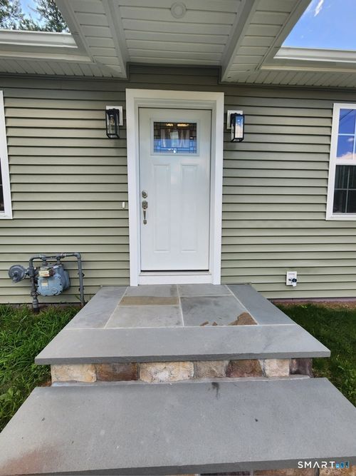 44 Rosewood Ave, New Haven, CT, 06513-3323 | Card Image
