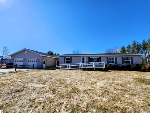 870 Quail Dr Sw, Kalkaska, MI, 49646-8178 | Card Image