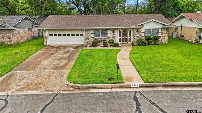 2742 Lisa Ln, House other with 3 bedrooms, 2 bathrooms and null parking in Tyler TX | Image 25
