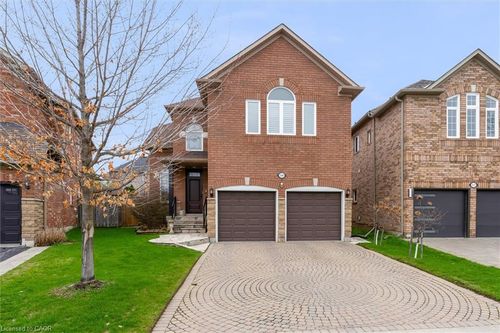 2141 Woodgate Dr, Oakville, ON, L6M4E1 | Card Image