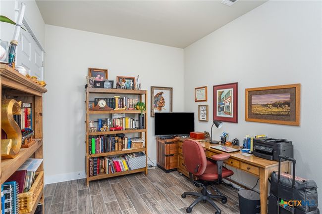 #2 bedroom toward the doorway. | Image 27