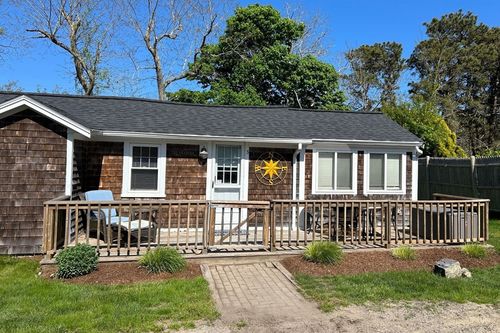 3-34 Pleasant St, South Dennis, MA, 02660-2218 | Card Image
