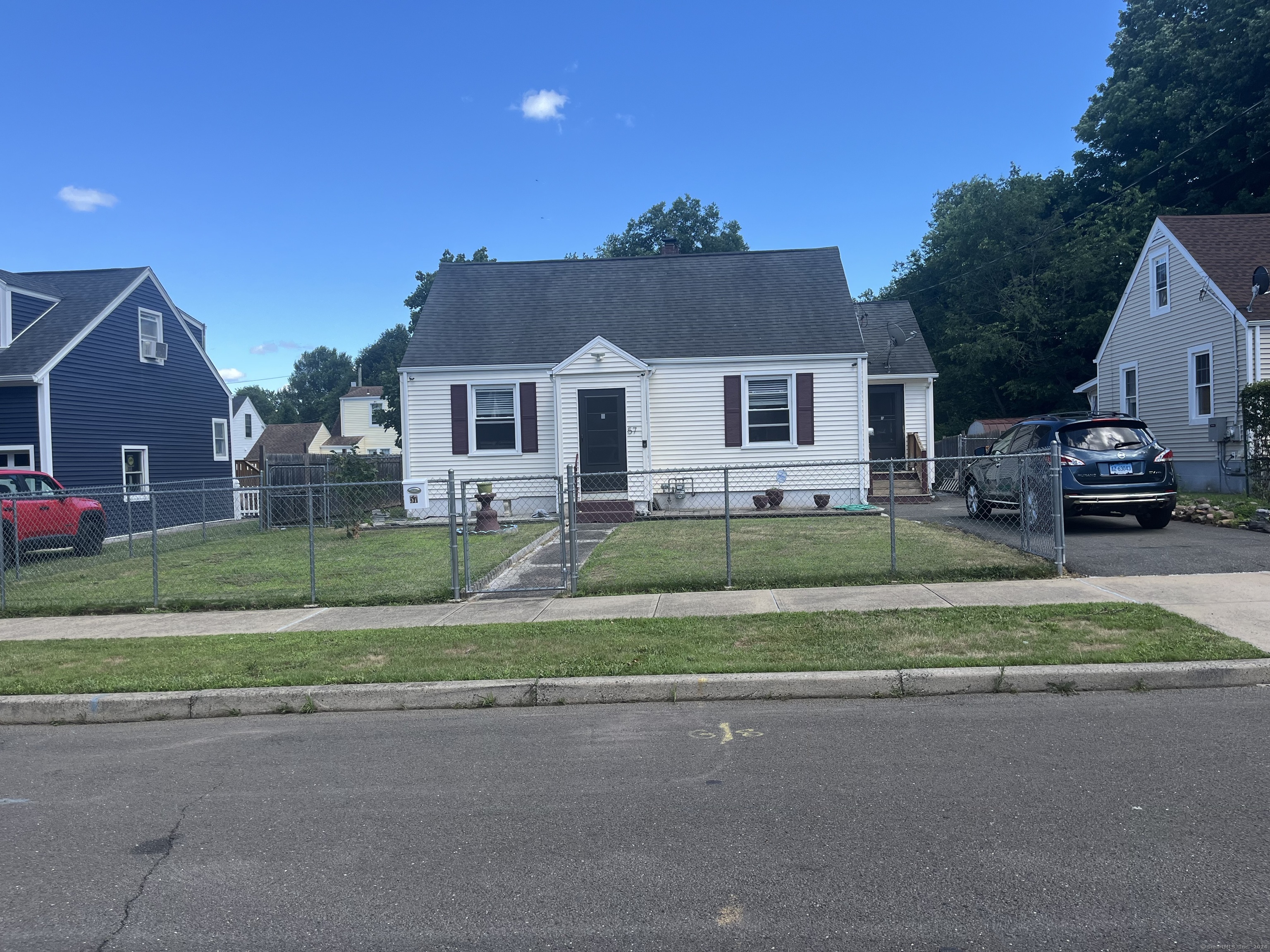 Glen View Ter, New Haven, CT 06515