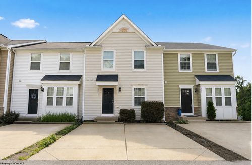 120 Pine Ln, Morgantown, WV, 26508-8828 | Card Image