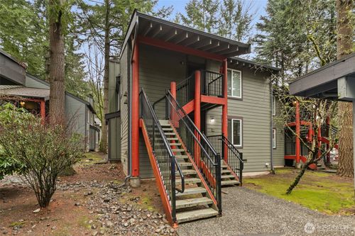 a23-14409 Ne 30th Pl, Bellevue, WA, 98007-3253 | Card Image