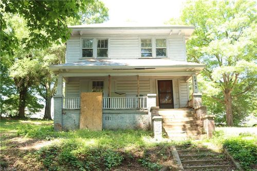 1433 Larkin St, High Point, NC, 27262-2659 | Card Image