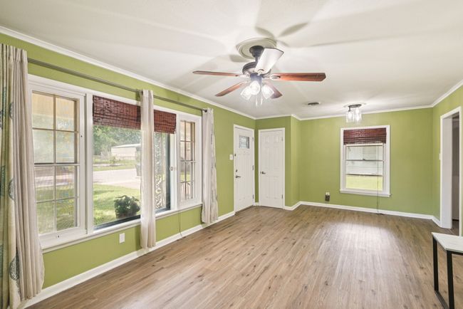 213 N 38 Th St, House other with 3 bedrooms, 1 bathrooms and null parking in Corsicana TX | Image 6