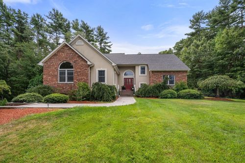 34 Wood Duck Rd, Acushnet, MA, 02743-1748 | Card Image