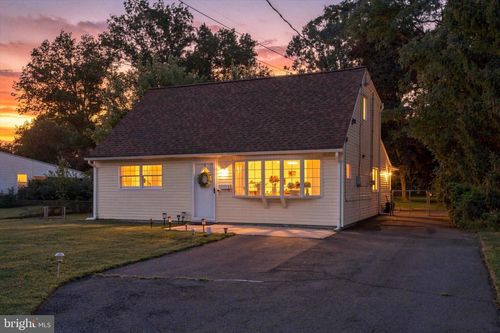 49 Dunmore Ave, Ewing, NJ, 08618-1971 | Card Image
