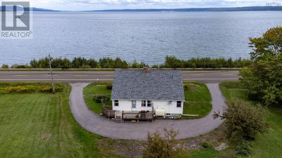 403 Shore Rd, House other with 3 bedrooms, 2 bathrooms and null parking in Bay View NS | Image 1