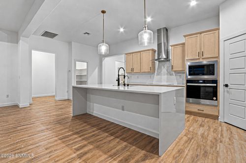 7378 Sentinel Ave, Las Cruces, NM, 88012-8056 | Card Image