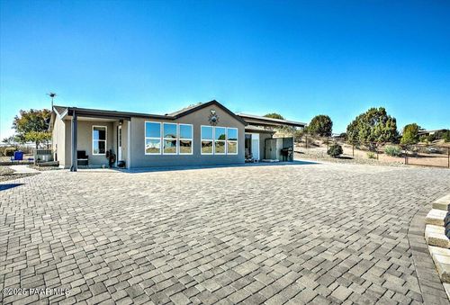 178 N Sioux Dr, Chino Valley, AZ, 86323-4206 | Card Image