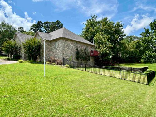 1201 Carruthers Dr, Morrilton, AR, 72110-2283 | Card Image