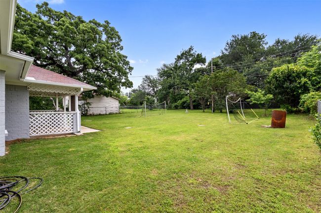 View of yard with fence | Image 24