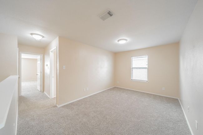 Large Gameroom | Image 9