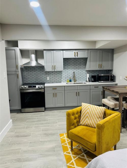 apt-5-8005 Bowen St, Houston, TX, 77051-1600 | Card Image