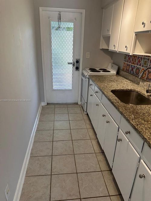 apt-7-1708 Ne 20th Ave, Fort Lauderdale, FL, 33305-2571 | Card Image