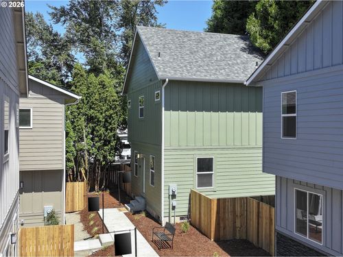 4805 Se Ina Ave, Milwaukie, OR, 97267-5924 | Card Image