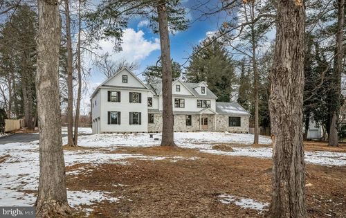 1427 Sugartown Rd, BERWYN, PA, 19312-1820 | Card Image