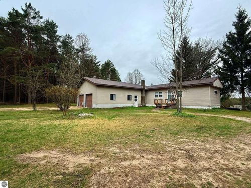 5651 N Seeley Rd, Manton, MI, 49663-9001 | Card Image