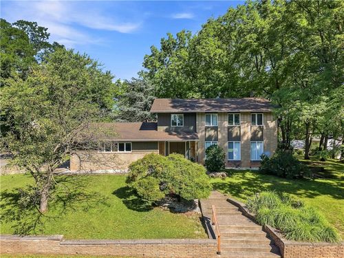 2421 W Greenleaf, Allentown City, PA, 18104 | Card Image