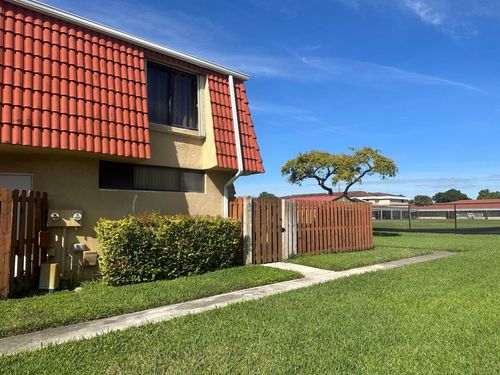 apt-b-8345 Trent Ct, Boca Raton, FL, 33433-8334 | Card Image