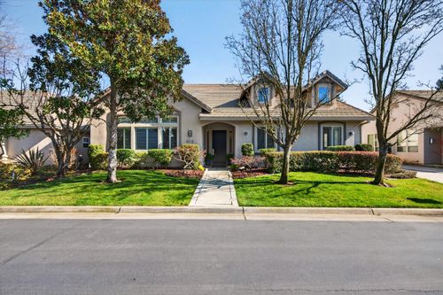 818 Sierra Oaks Vista Ln, Sacramento, CA, 95864-4961 | Card Image