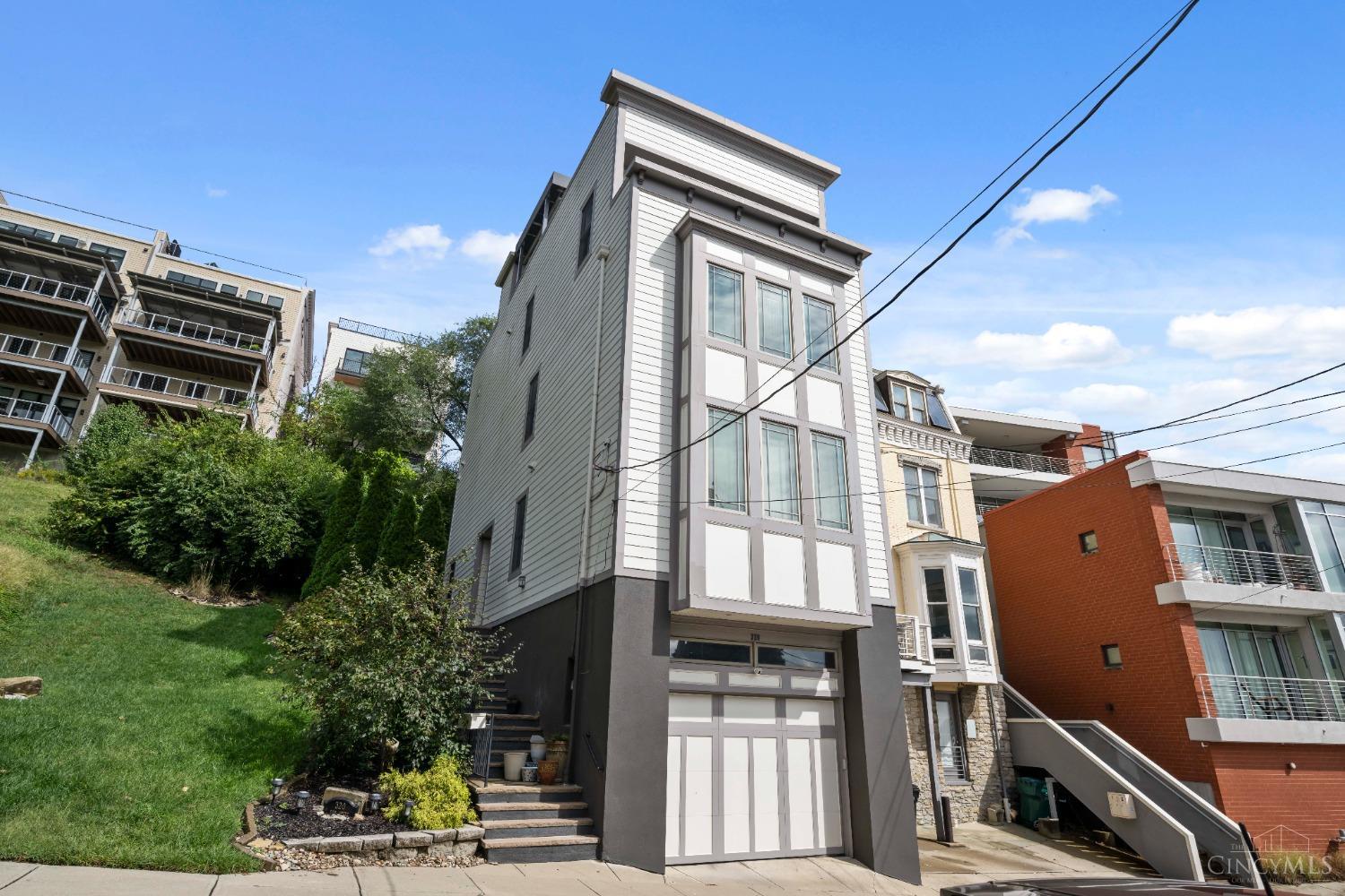Baum St, Cincinnati, OH 45202