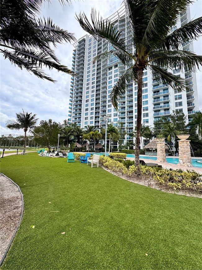 APT-508S - 2681 N Flamingo Rd, Condo with 3 bedrooms, 3 bathrooms and null parking in Sunrise FL | Image 41