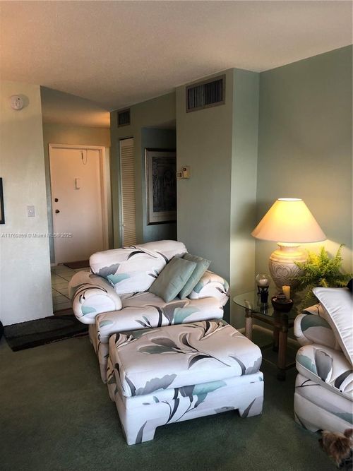 apt-605-1000 Ne 14th Ave, Hallandale Beach, FL, 33009-2794 | Card Image