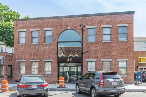 1b-185 High Street, Clinton, MA, 01510 | Card Image