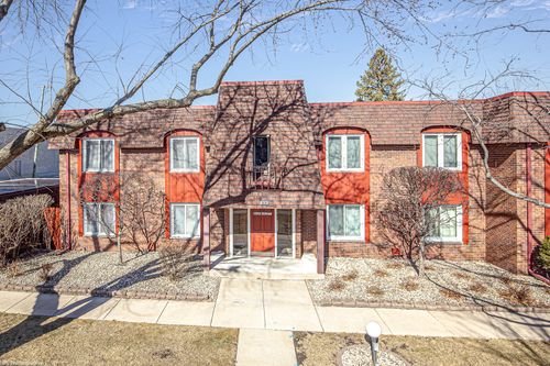 apt-1a2-8620 W 95th St, Hickory Hills, IL, 60457-1761 | Card Image