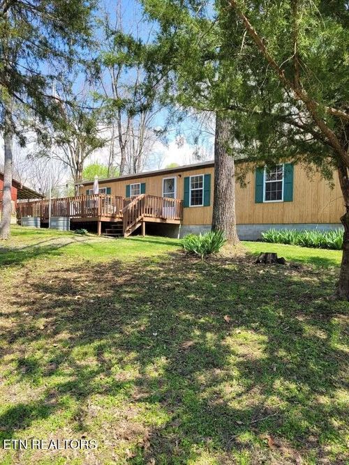 784 Sunset Ridge Ln, Hilham, TN, 38568-6198 | Card Image