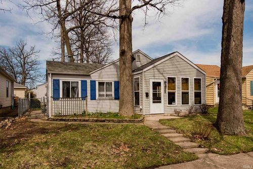 2307 Kenwood Ave, Fort Wayne, IN, 46805-2772 | Card Image