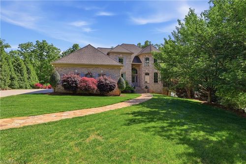 189 Harbor Dr W, Lexington, NC, 27292-7484 | Card Image