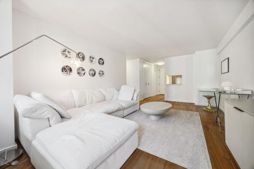 apt-7h-515 E 72nd St, New York, NY, 10021-4066 | Card Image