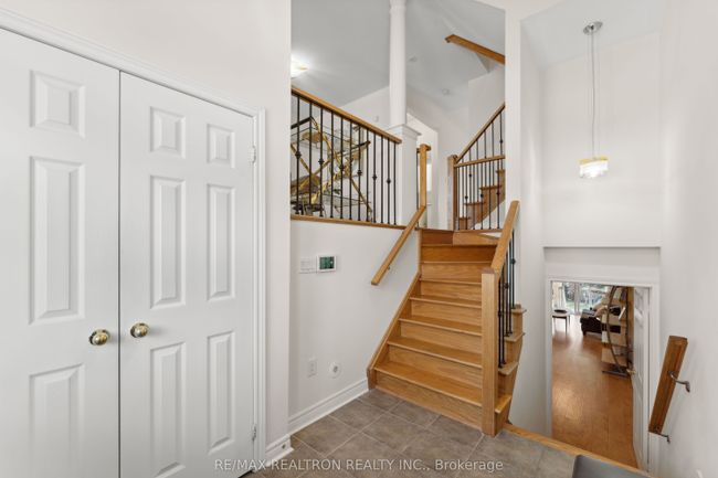 57 Littleriver Crt, House attached with 4 bedrooms, 4 bathrooms and 3 parking in Vaughan ON | Image 5