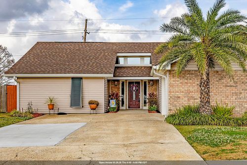 105 Maria Cir, Houma, LA, 70360-3950 | Card Image