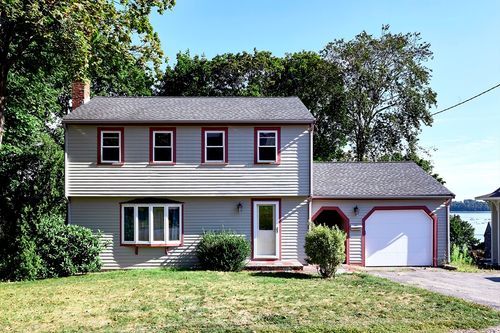 37 Governor Long Rd, Hingham, MA, 02043-4515 | Card Image