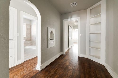 2555-2555 Nw 20th St, Oklahoma City, OK, 73107-3213 | Card Image