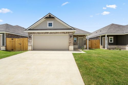 2200 Fairfax Lane, Longview, TX, 75605 | Card Image