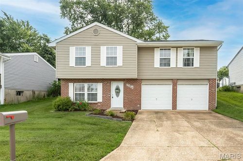 2532 Wellesley Dr, High Ridge, MO, 63049-2410 | Card Image