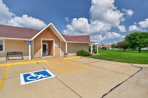 108-4125 Autumn Ridge Rd, Cedar Falls, IA, 50613-8906 | Card Image