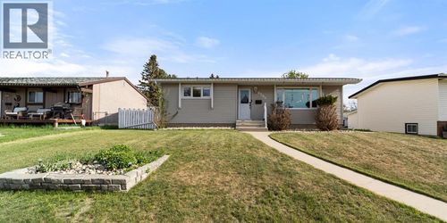6306 44a Ave, Camrose, AB, T4V0B4 | Card Image