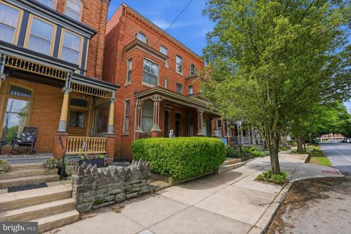 640 W Chestnut St, LANCASTER, PA, 17603-3411 | Card Image