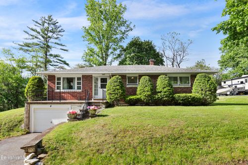 4 E Orchard Ter, Adams, MA, 01220-2306 | Card Image