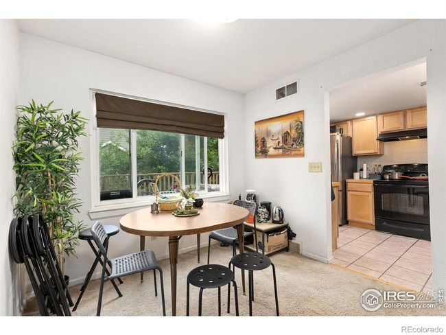 Unit 11, Top Unit, Dining Area | Image 5