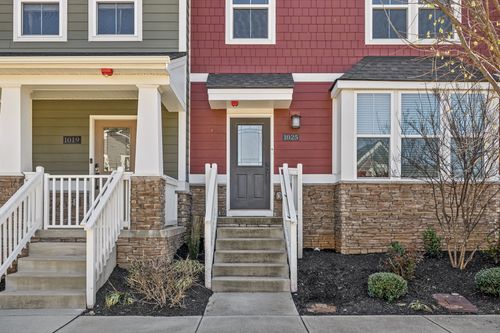 1025 Oglethorpe Dr, Franklin, TN, 37064-1949 | Card Image