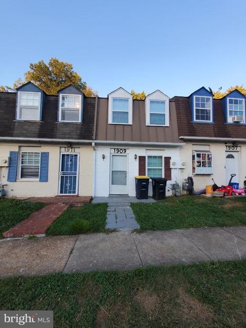 i234-1909 Dutch Village Dr, HYATTSVILLE, MD, 20785-4154 | Card Image
